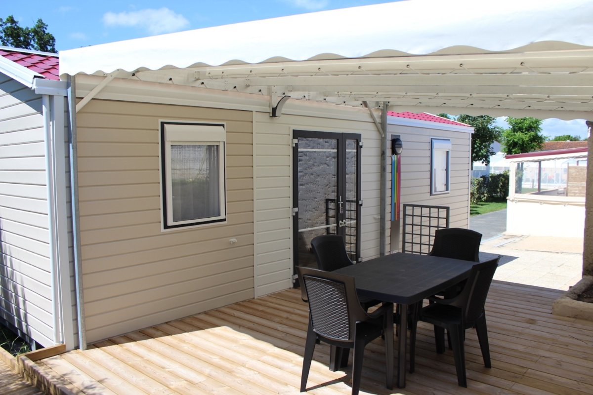 Premium PMR 2-bedroom mobile home for 4 people | Camping*** La Chênaie mobile home rental La Palmyre France
