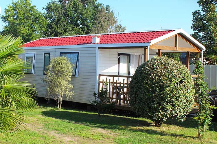Camping*** La Chênaie offers you the rental of mobile homes